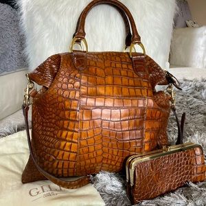 GILI Hobo Leather handbag and Wallet!!